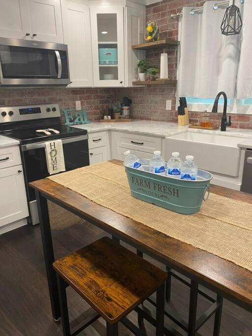 Cozy 2-Bedroom Farmhouse With Parking On Premise Smyrna Luaran gambar